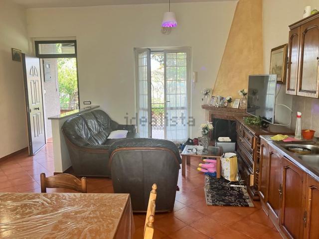 Casa in vendita a Latina, Lazio