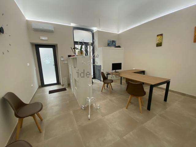 Casa in vendita a Giarre, Sicilia
