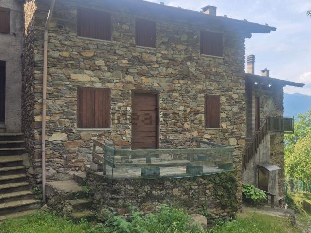 Casa in vendita a Montagna In Valtellina, Lombardia
