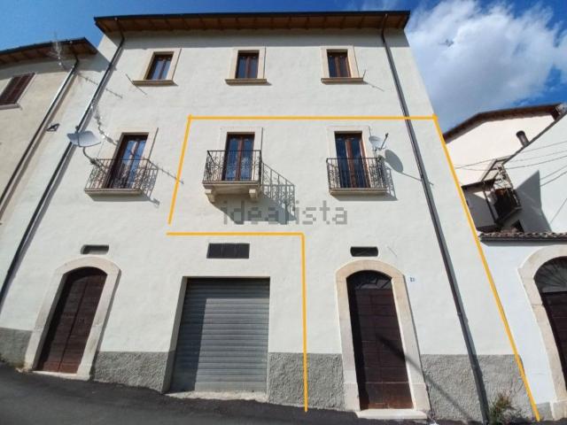 Casa in vendita a Fontecchio, Abruzzo