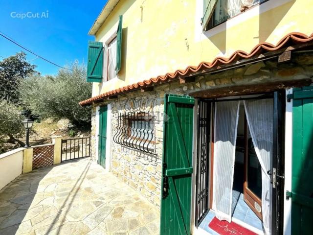 Casa in vendita a Imperia, Liguria