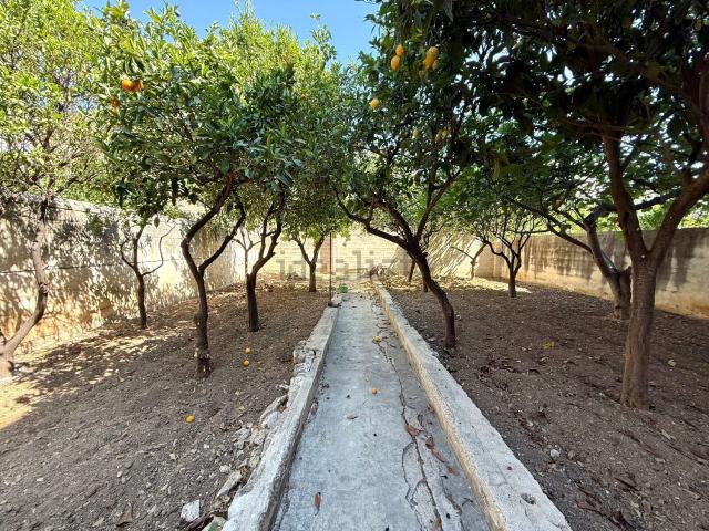 Casa in vendita a Valenzano San Lorenzo, Puglia