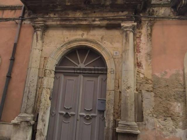 Casa in vendita a Palazzolo Acreide, Sicilia