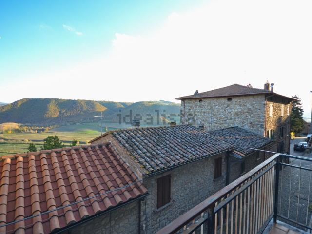Casa in vendita a Montegabbione, Umbria