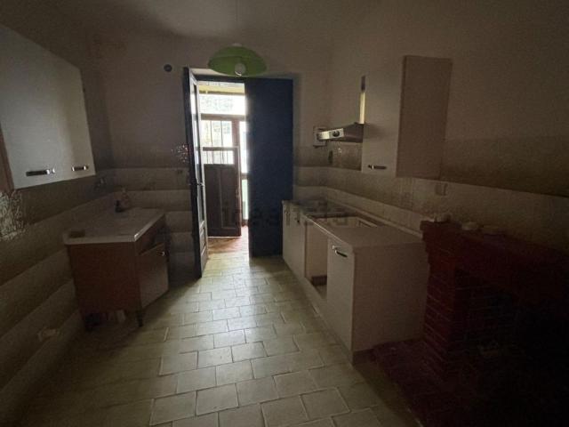Casa in vendita a San Martino Valle, Campania