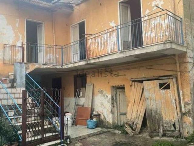 Casa in vendita a Lusciano, Campania