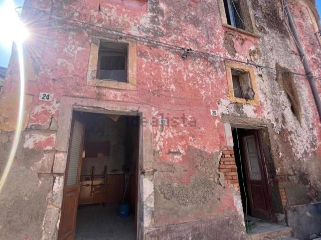 Casa in vendita a Calvi Risorta, Campania