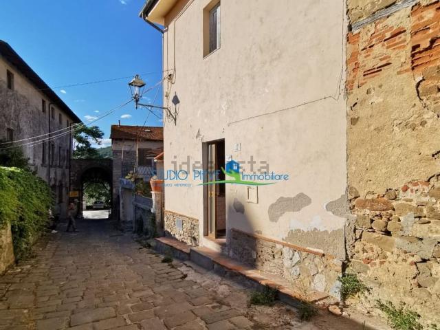 Casa in vendita a Pozzarello, Montevettolini