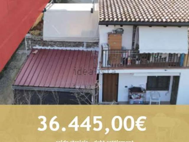 Casa in vendita a Frosinone, Lazio