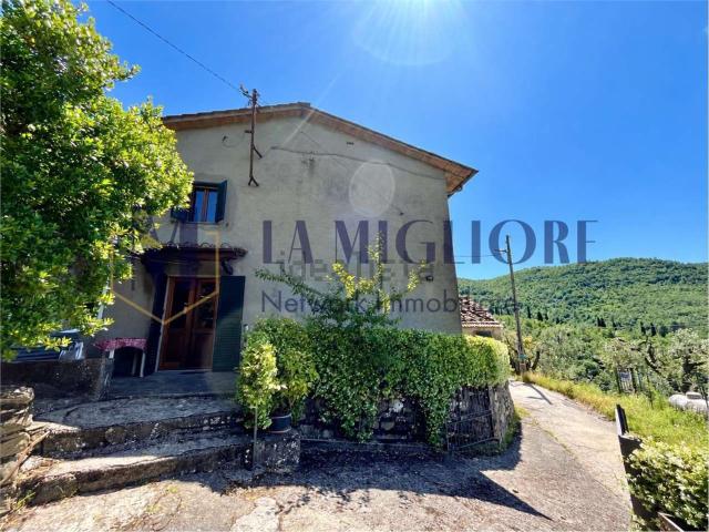 Casa in vendita a Tobbiana, Montale