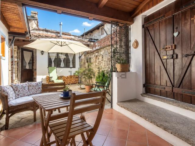 Casa in vendita a Castello, Luserna San Giovanni