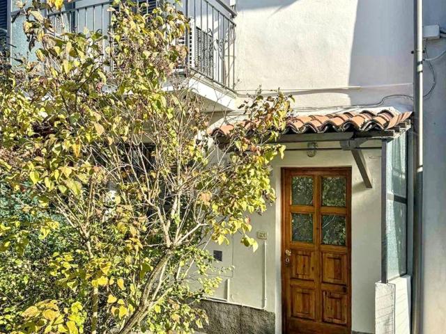 Casa in vendita a C. Gavazzola, Stradella
