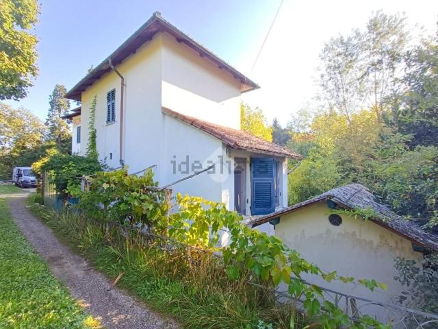 Casa in vendita a Busalla, Liguria