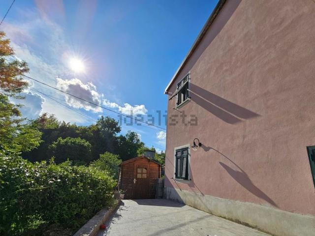 Casa in vendita a Brugnato, Liguria