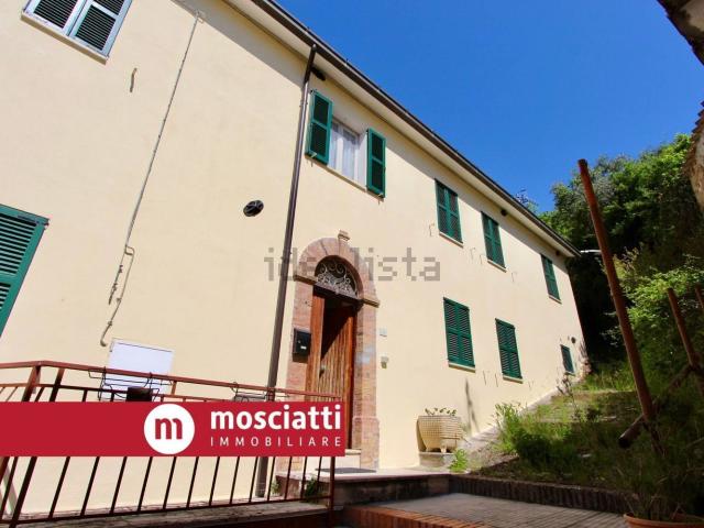 Casa in vendita a Marche, Macerata