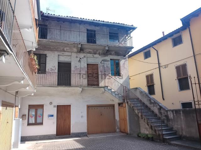 Casa in vendita a Cameri, Novara