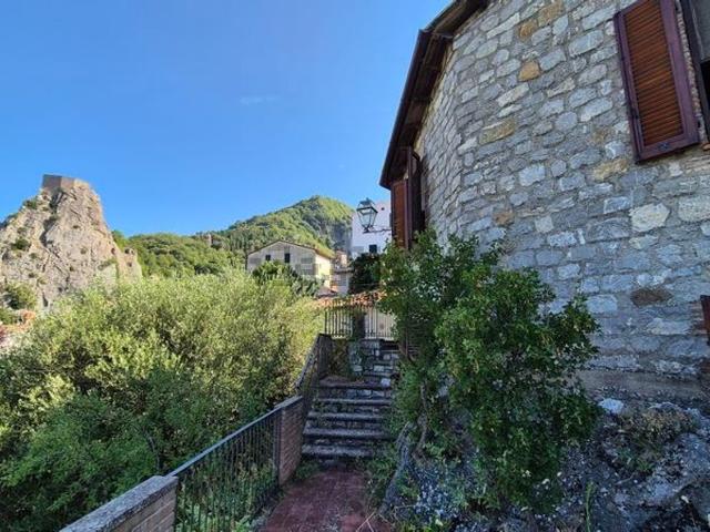 Casa in vendita a Unione dei Comuni Montani Amiata Grossetana, Roccalbegna