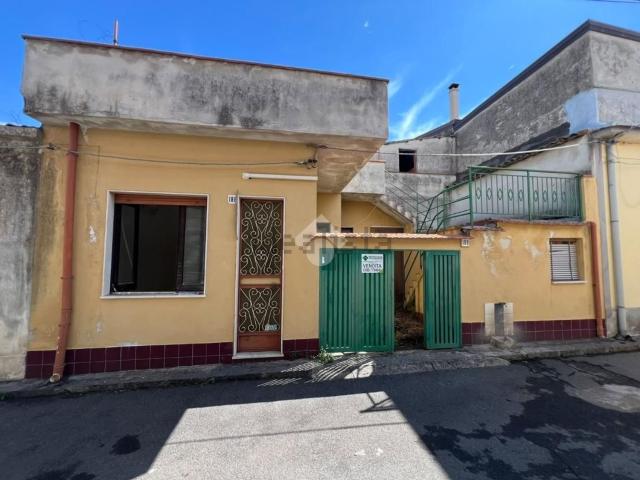 Casa in vendita a Macchia, Giarre