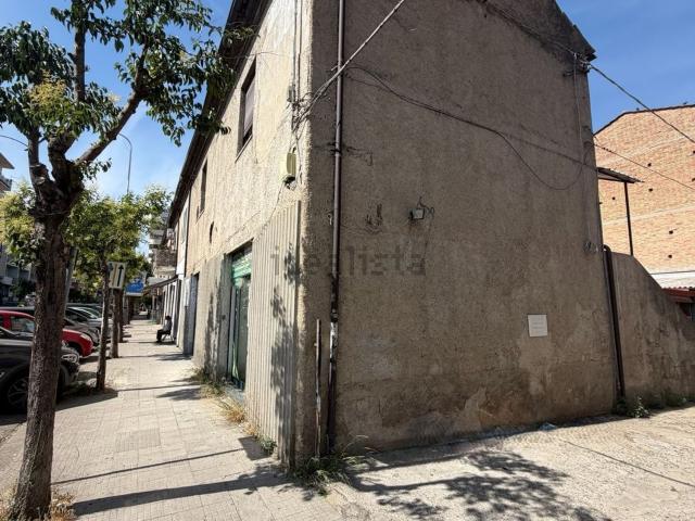 Casa in vendita a Città 2000, Calabria