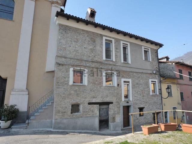 Casa in vendita a Isola Del Cantone, Liguria