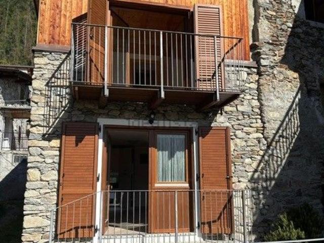 Casa in vendita a Poggiridenti, Lombardia
