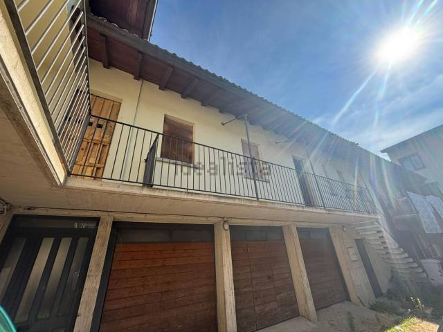 Casa in vendita a Arosio, Como