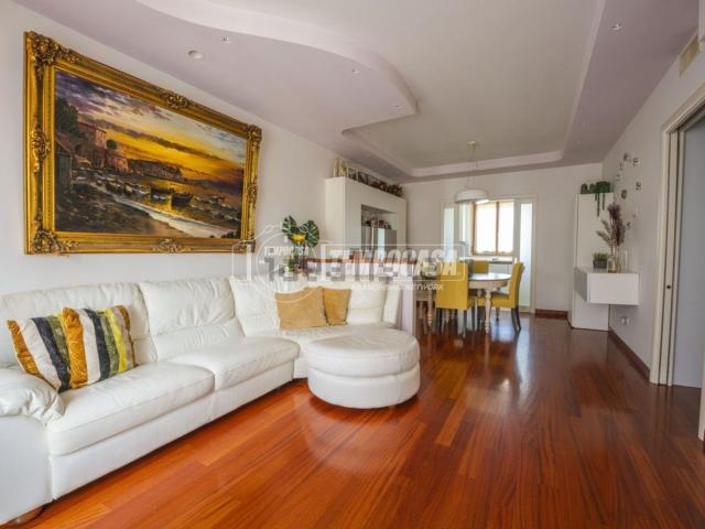 Casa in vendita a Marche, Macerata