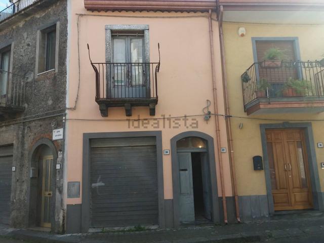 Casa in vendita a Linguaglossa, Sicilia