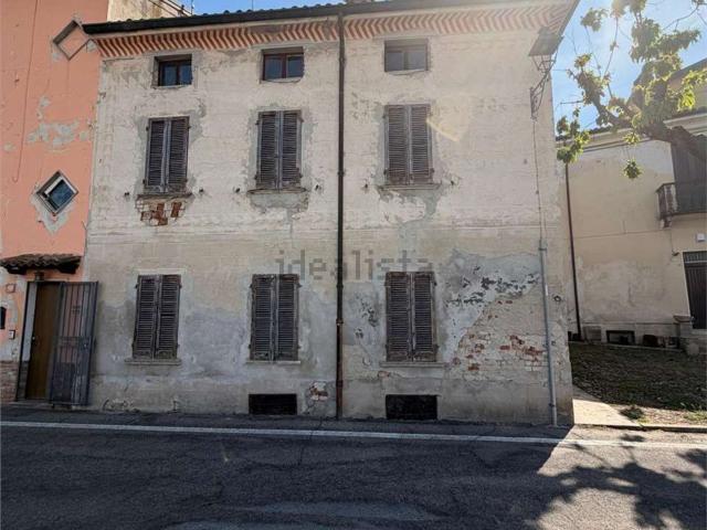 Casa in vendita a Casteggio, Lombardia