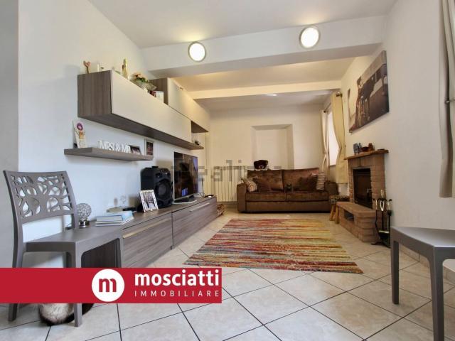 Casa in vendita a Marche, Macerata