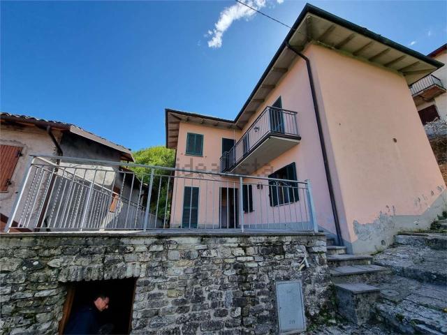 Casa in vendita a Unione Comuni Garfagnana, Camporgiano