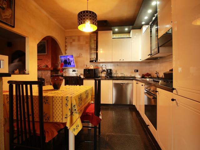 Casa in vendita a Ventimiglia, Liguria
