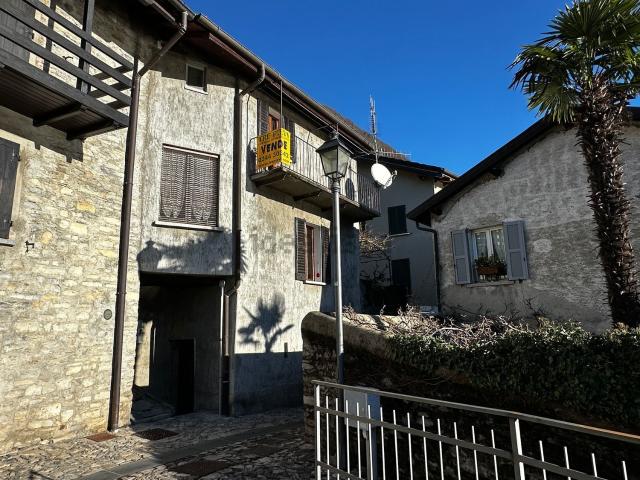 Casa in vendita a Somaina, Carate Urio