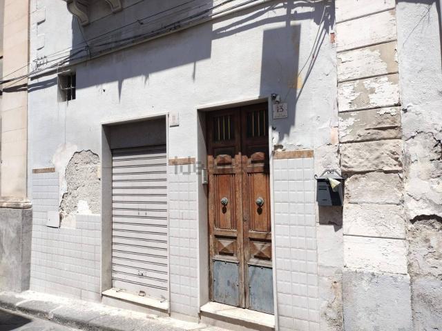 Casa in vendita a Lentini, Sicilia