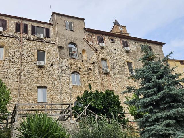 Casa in vendita a Sonnino, Latina