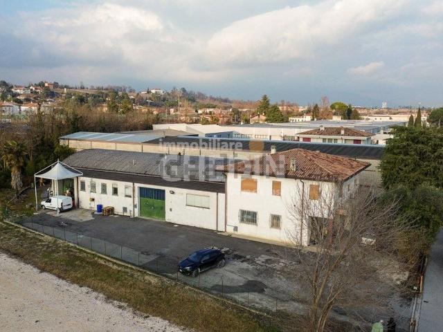Casa in vendita a Conegliano, Veneto