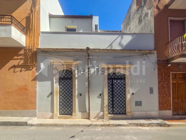 Casa in vendita a Avola, Siracusa