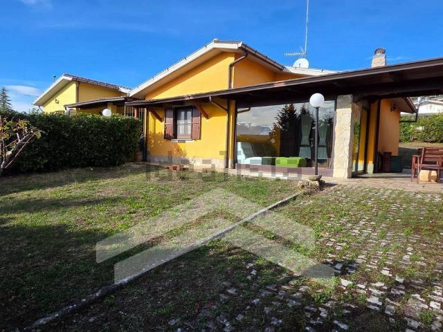 Casa in vendita a Vinchiaturo, Molise