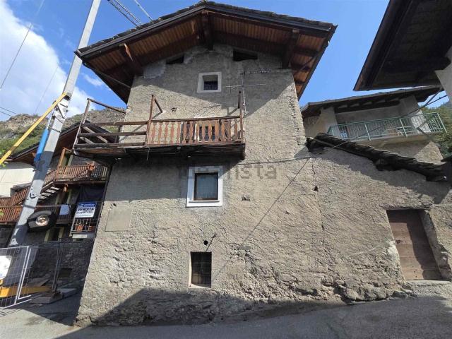 Casa in vendita a Chambave, Aosta
