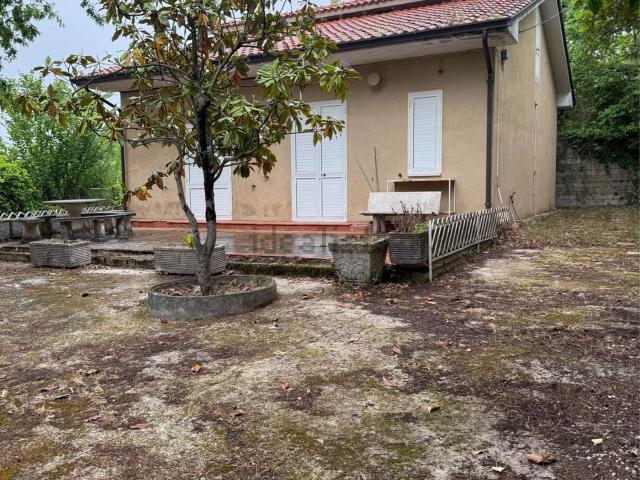 Casa in vendita a Lapio, Campania