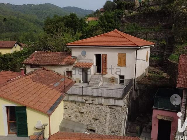Casa in vendita a Campo del Vescovo, Rocchetta di Vara
