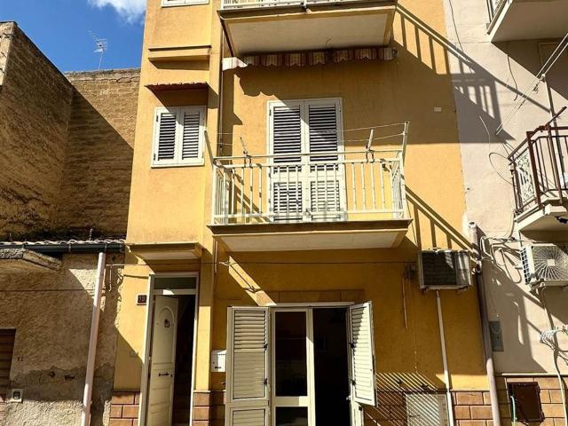 Casa in vendita a Ribera, Sicilia