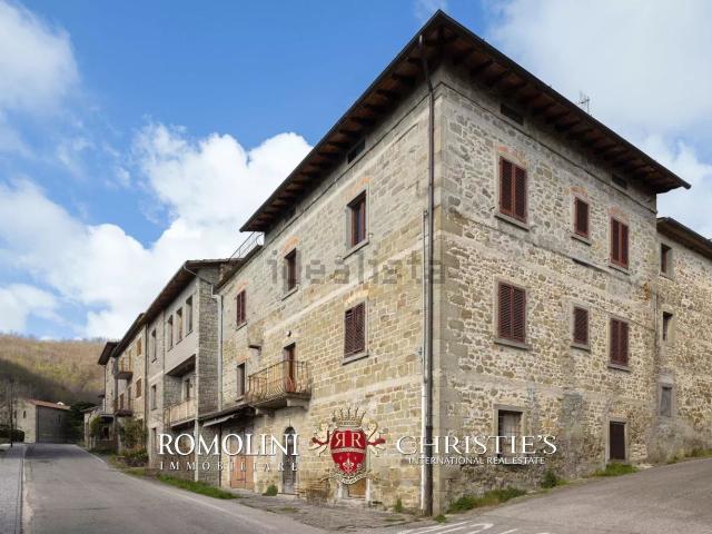Casa in vendita a Caprese Michelangelo, Toscana