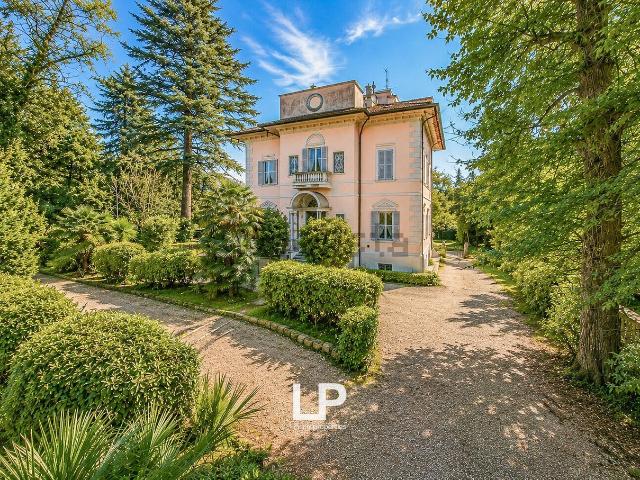 Casa in vendita a Biumo Superiore, Varese