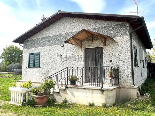 Casa in vendita a Nocciano, Abruzzo