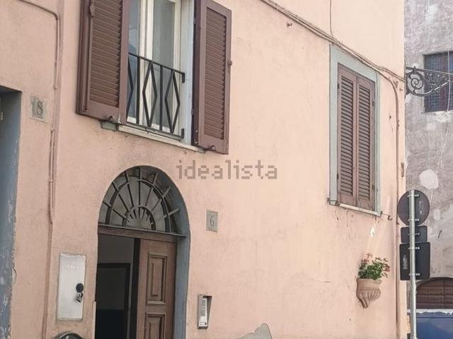 Casa in vendita a Sutri, Lazio