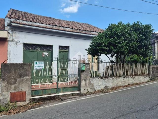 Casa in vendita a Milo, Sicilia