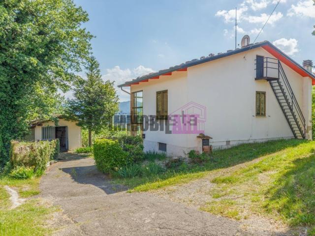 Casa in vendita a Cedogno, Neviano degli Arduini