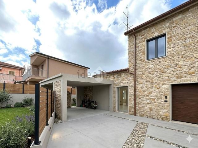 Casa in vendita a Bassiano, Lazio