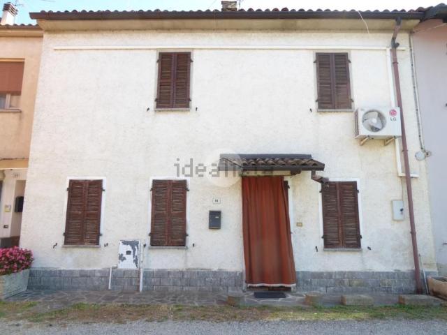 Casa in vendita a Spessa, Pavia